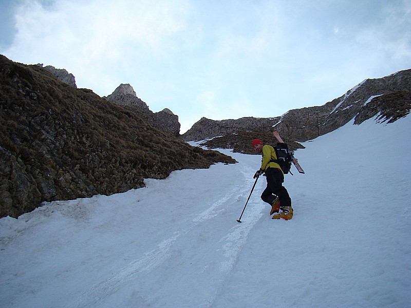 Col du Midi : Arrivée sous la muraille