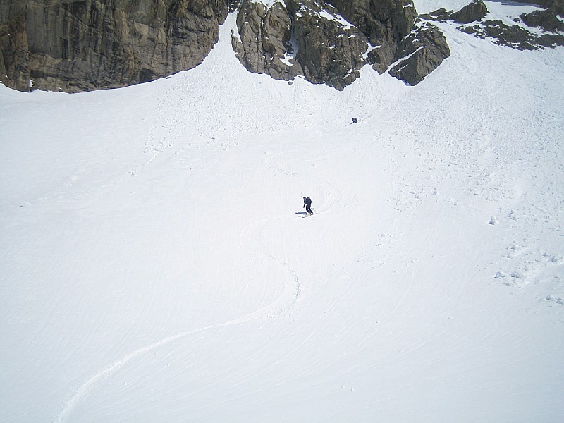 Flambeau des Ecrins : sous le couloir : miam miam la bonne transfo:meilleure avec des pelles a tartes ;)