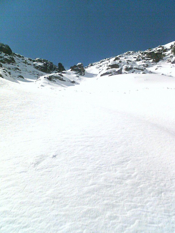 La face Nord du grd Colon : Beaucoup de neige fraiche dés 1800m