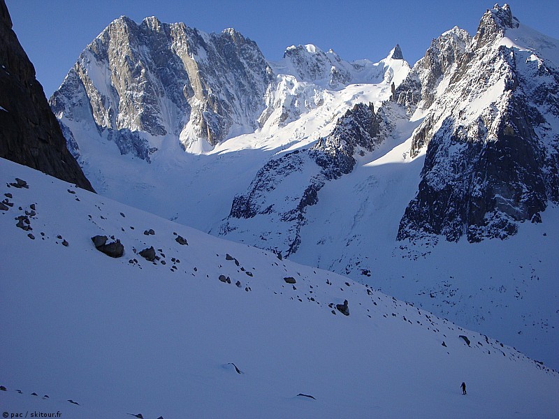 vue a la montée : au dessus de la pierre a berenger