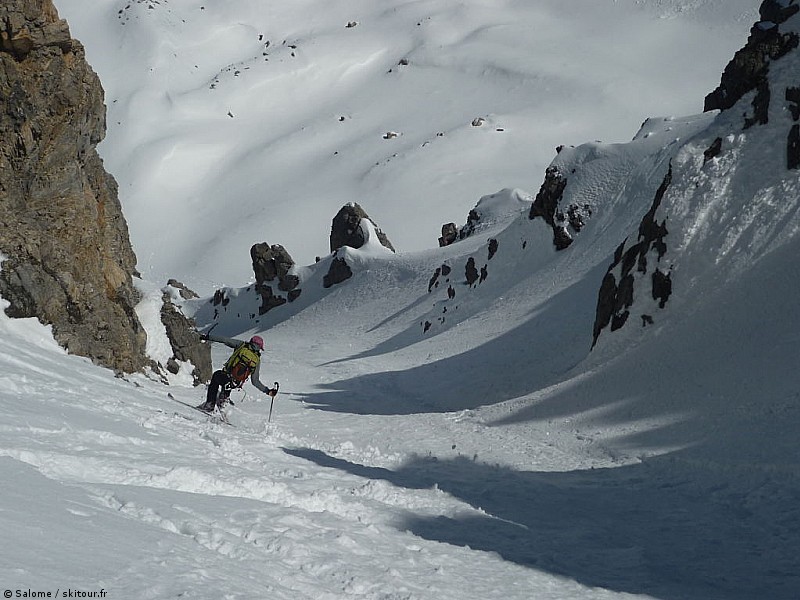 #7 Roche nue : Plus bas. Roche nue : Plus bas.