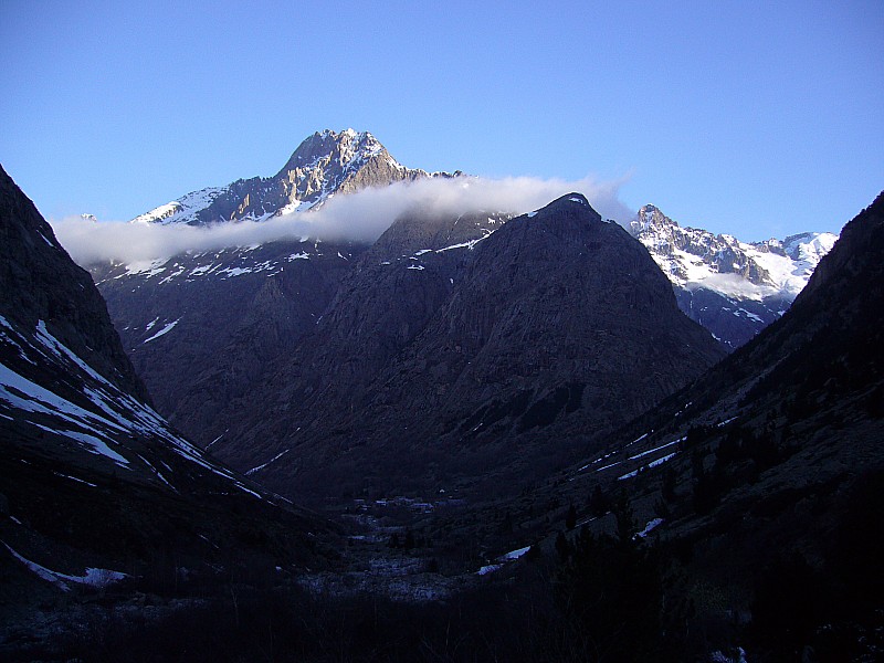 06.07Rouies : Lever de soleil Bérarde, Tête de la maye, Fétoules..