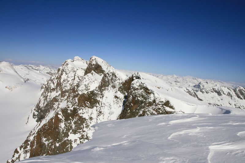 Crêtes des Piz Sella : et des Dschimels