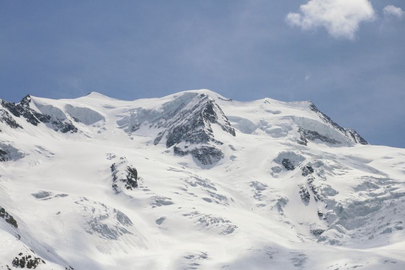 Terrasses de Bellavista : vue d'ensemble. Notre descente par Foura est à gauche