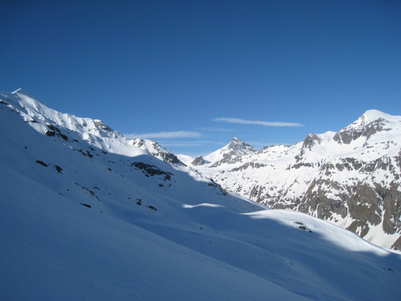 Ambin : Mont d'Ambin, à gauche, Rognosa d'Etache au fond, et le Petit Vallon à droite