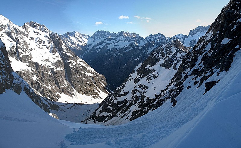 vu s/ vallée glacier chardon : depuis le glacier du petit chardon