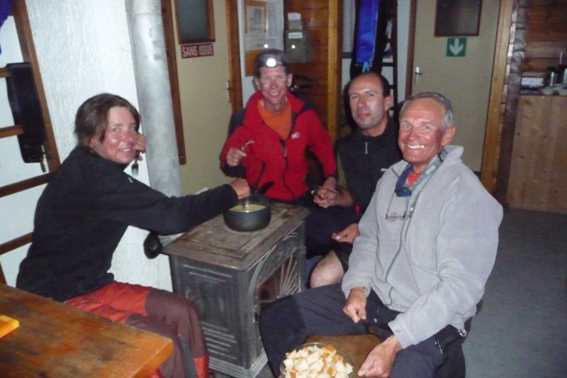 Fondue au refuge du Thabor : Merci au "chef" pour cette excellente fondue. Elle a pris avec l'altitude une saveur particulièrement bonne.