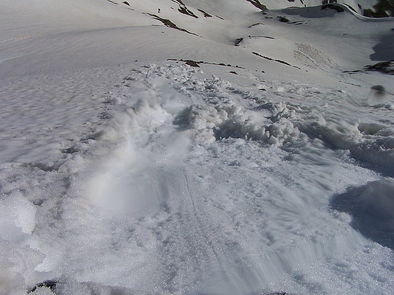 Pendant le descente : j'ai déclanché un petit départ d'une neige bien lourde