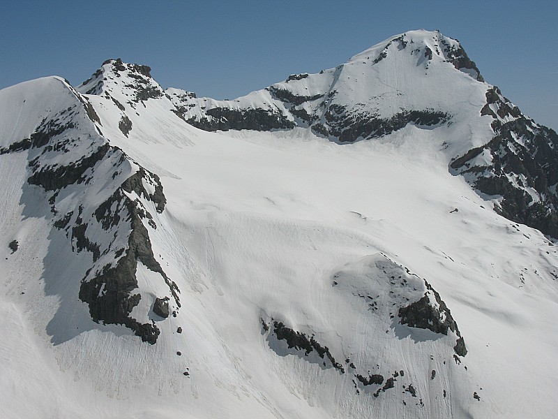 Grande Ciamarella : Pte de Chalanson, Petite et Grande Ciamarella depuis le sommet.