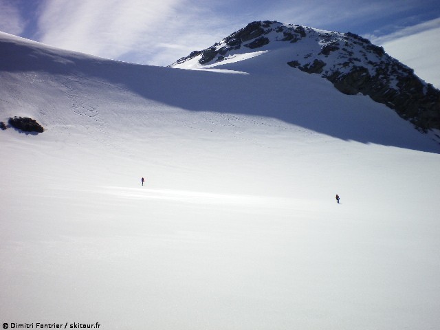 Col de Gébroulaz : descente en neige encore dure, ce sera mieux juste après...