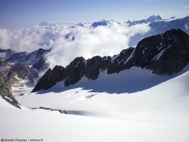 sous le dôme de Polset : le glacier de Gébroulaz commence à s'ouvrir