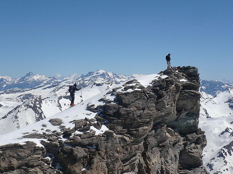 sommet : les sommets de zermatt apparaissent au fond !