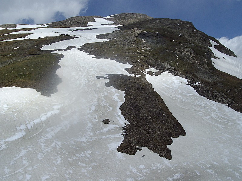 C'est par là la montée : Depuis le Pont de neige, ça passe encore bien!