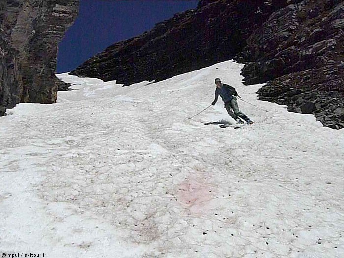 La gorge : La gorge repérée à la montée