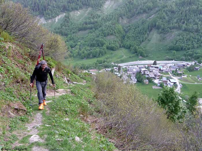 Portage : Sous les bouffées de vent du sud, chaude fut la montée