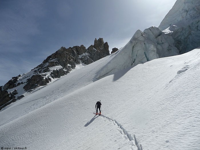 Attaque : Au pied de la première bosse