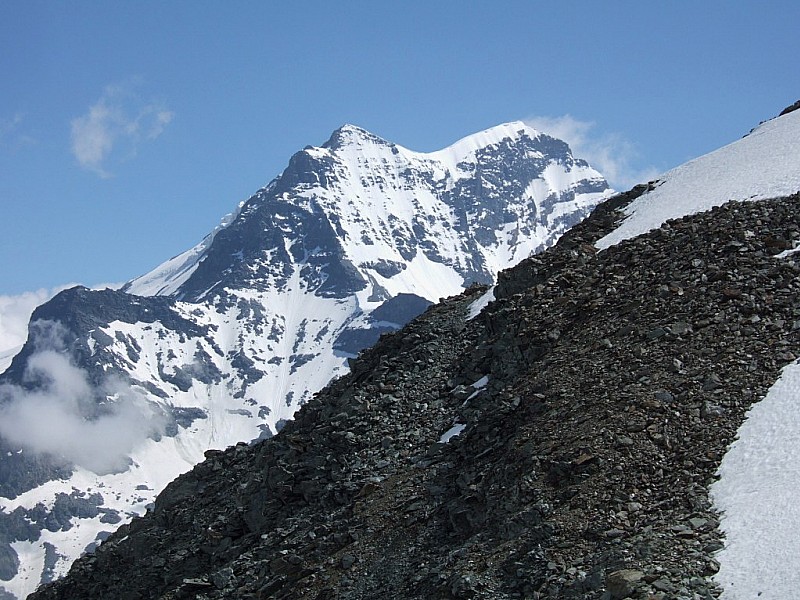 Gd Combin : De l'arête sommitale, la face Sud du Gd Combin