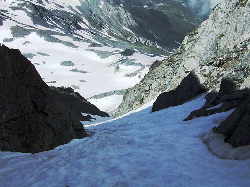couloir W : Le haut du couloir vu de l'arête sommitale
