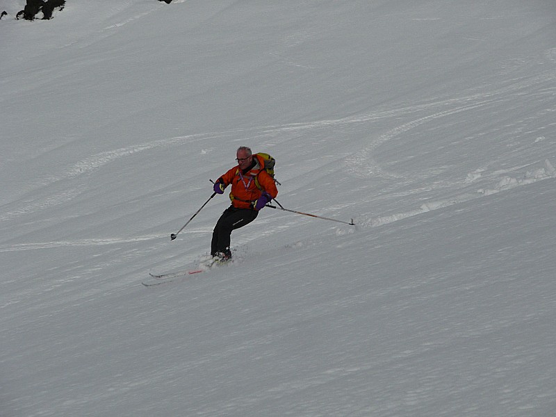 Descente : Didier dans la descente : neige lourdre mais bien skiable.