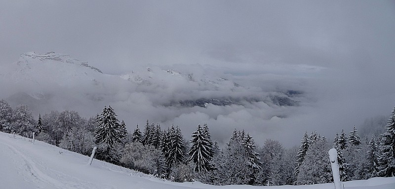 pano : vue sur la tournette