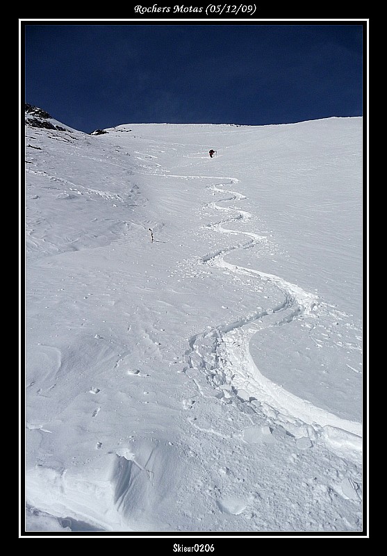 Descente n°2 : Encore un petit passage bon sur le bas dans une combe, après, place à la croutasse ...
