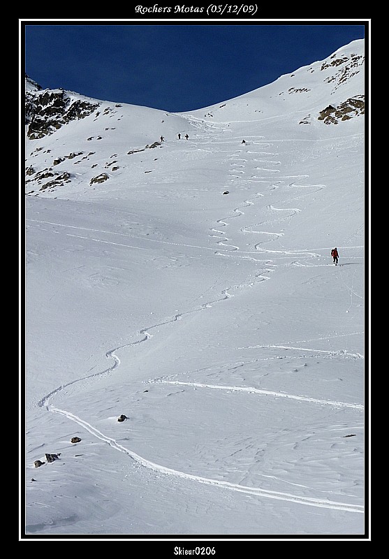 Descente n°1 : Excellente poudreuse sur le haut !