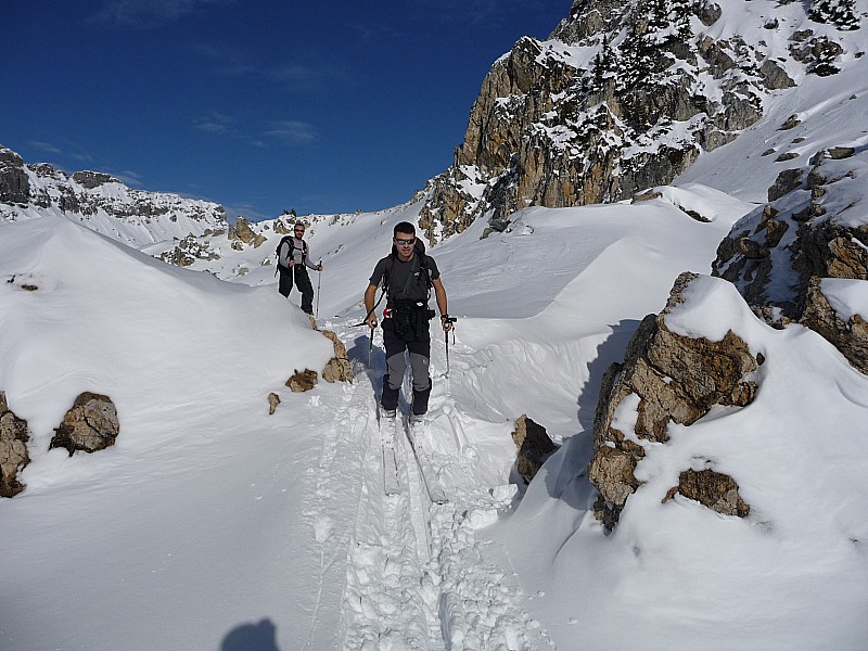 Joie et bonheur : Sourire aux lèvres dans cet endroit enchanteur, et proche du sommet