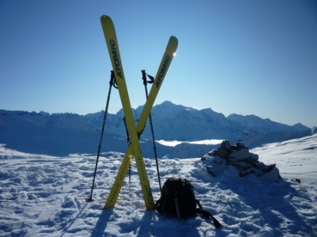 Chaine du Mont Blanc 2 : une peu moins a contre jour avec les skis