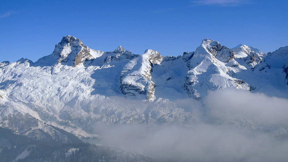 Pointe percée : du sommet du Lachat