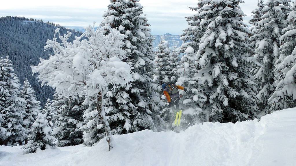 Saut de freerideur : Yann trouve le boarder cross tres ludique !