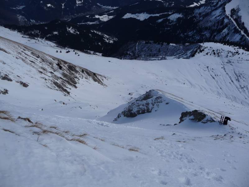 Pte du Replan : Couloir E, assez engageant à première vue. Mais un examen approfondi révèlera le contraire