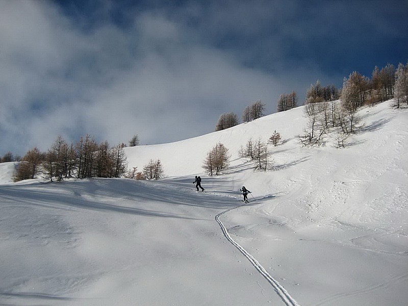 9723 : Vers 2200 la neige est excellente