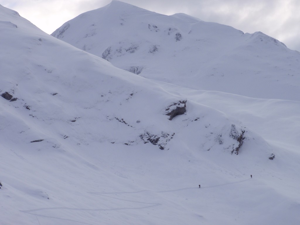 Ca trace ^^ : Deux skieur qui sont partis coté Col des Porthets