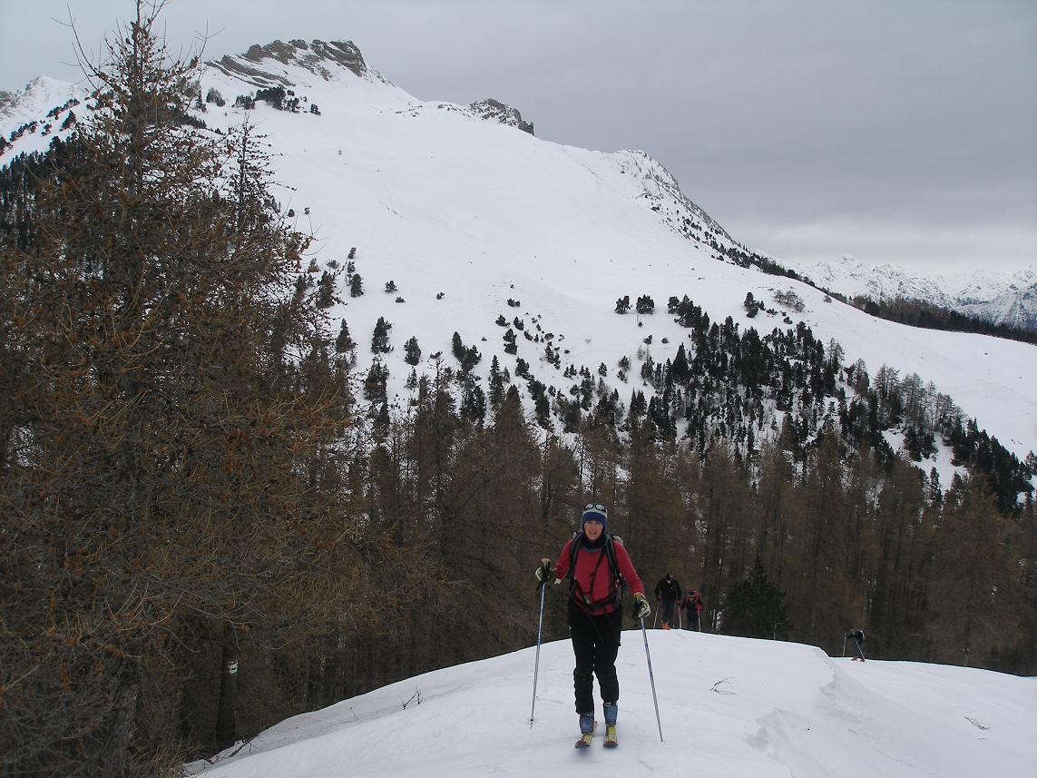 montée vers la greysiniere : on laisse gleise et la foule