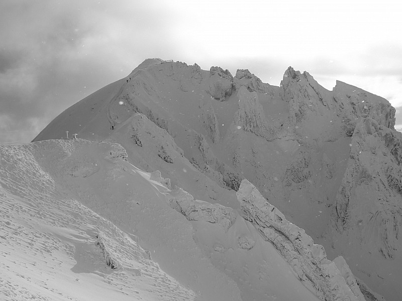 Aiguilles du Diable : Versant sud ouest du Sancy pas encore en condition