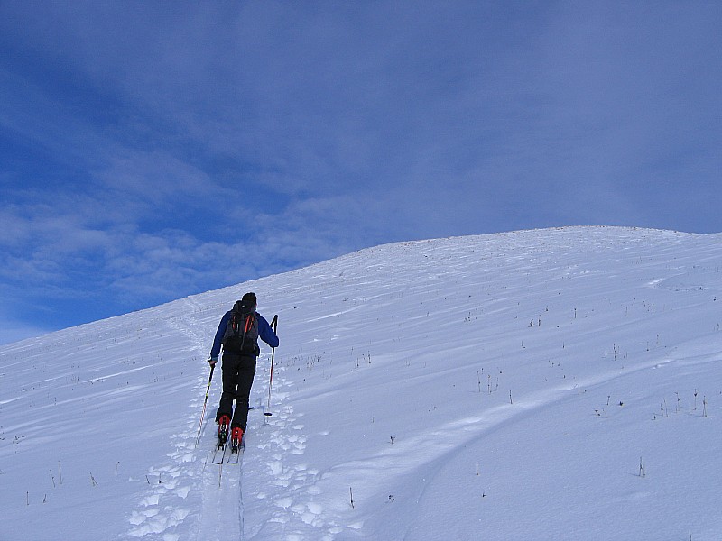 #2 Arrivée à Cou : Did en termine. Au sommet, la neige a été soufflée. Arrivée à Cou : Did en termine. Au sommet, la neige a été soufflée.