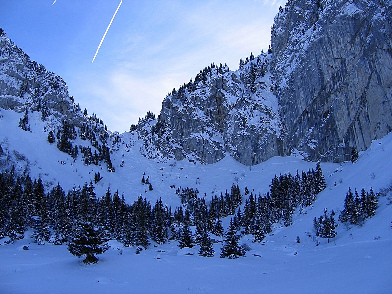#6 Col du Freu : Beuacoup de traces de descente mais pas de trace de montée... Col du Freu : Beuacoup de traces de descente mais pas de trace de montée...