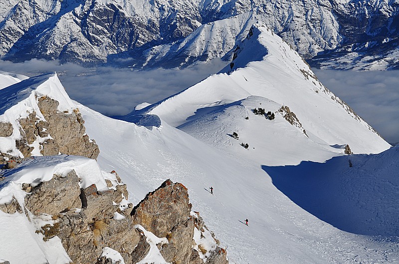 L'arrête : L'arrivée sur l'arrête avant le plongeon visuel sur le Pic de Bure.