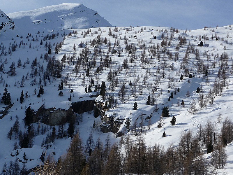 Tete De Chabrière : Les 2 traces à droite des skieurs de la semaine dernière