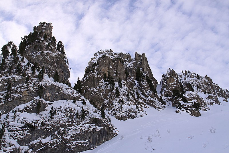 Couloir N : Le haut du couloir apparaît à droite