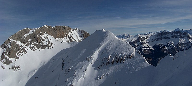 combe des Nants : Finalement le temps ne se dégrade pas trop vite, profitons du paysage!