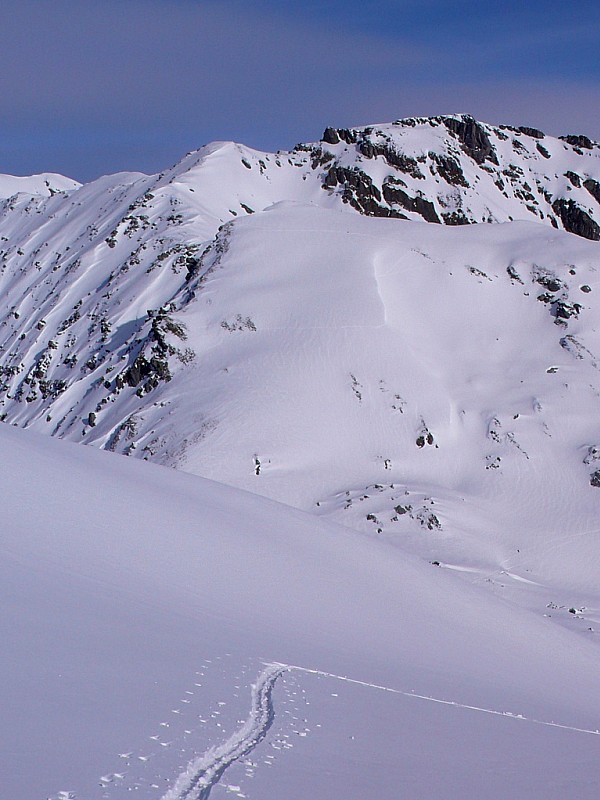En montant sur crêt Lognan : En montant sur Cret Lognan, vue sur Col et pointe de Valbuche, et sur Mollard des boeufs