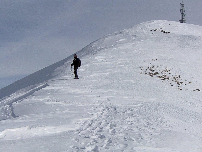 On va s'engager : On va s'engager dans le couloir après avoir fini l'inspection.