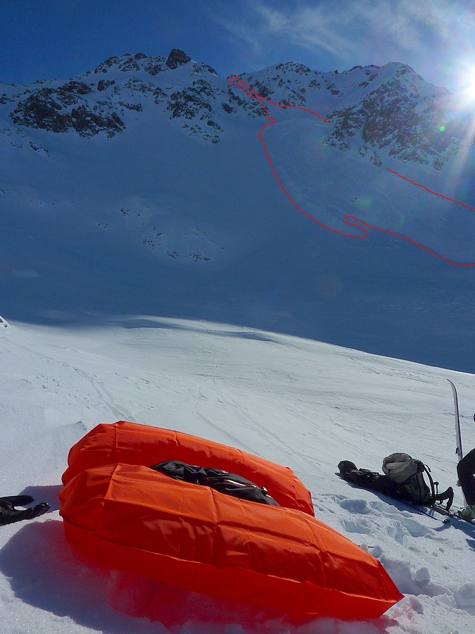 Aup du Pont : Au pied du col de la Colombière. On prend note de l'ampleur du truc.