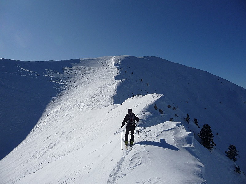 Pic Bernardez : Sur l'arête Est, direction le sommet