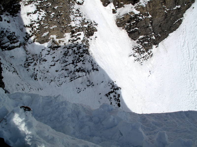 En haut du couloir d'accès : Je passe en premier