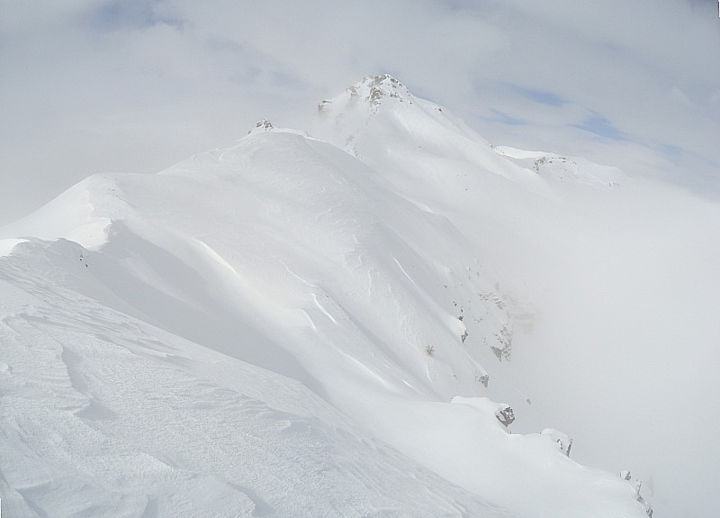 Crête vers Pinfol : Brume quand tu nous tiens...