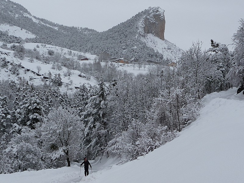 Clot Ginoux : Esparron en vue...
