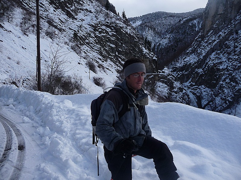 Clot Ginoux : Arrivée à la tuture par la route déneigée...