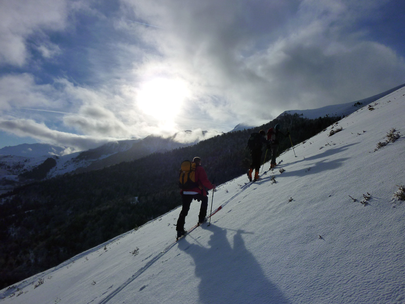#3 On chausse : et la mer de nuages se dissipe peu à peu On chausse : et la mer de nuages se dissipe peu à peu